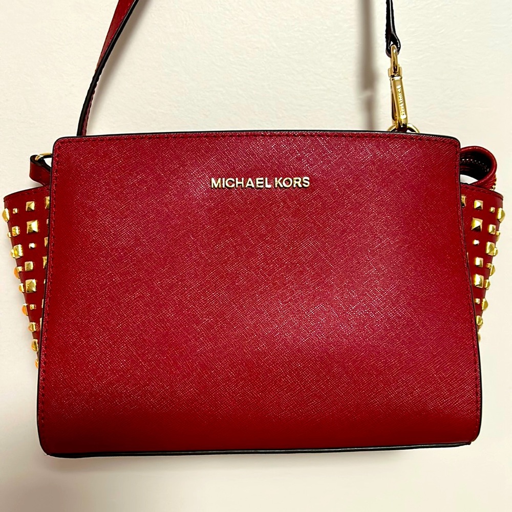 🆕Michael kors (Brand New) Redwine color satchel, Saffiano leather